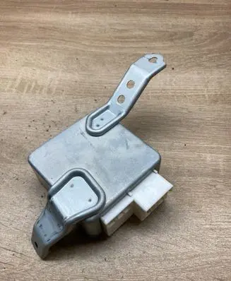 Toyota Yaris Power steering control unit/module 896500D030 99120401