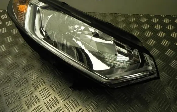 Ford Ecosport Headlight/headlamp CN1513W029CG A1384