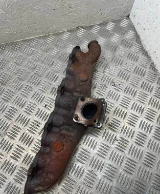 Chrysler Grand Voyager IV Exhaust manifold