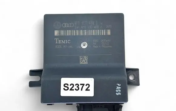 Audi A6 S6 C6 4F Gateway control module 4F0907468D 4F0910468A
