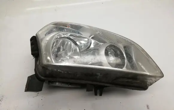 Nissan Qashqai Headlight/headlamp