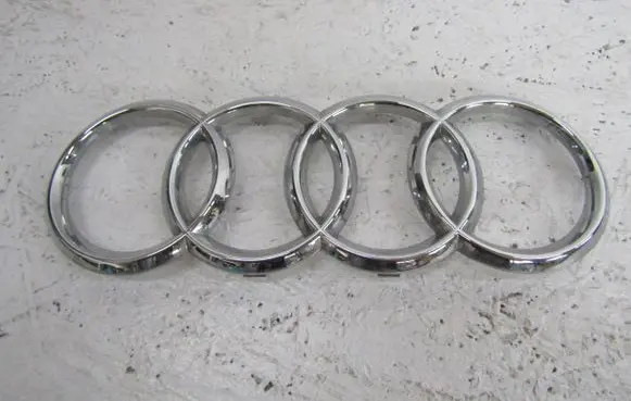 Audi e-tron Manufacturer badge logo/emblem 4KE853605