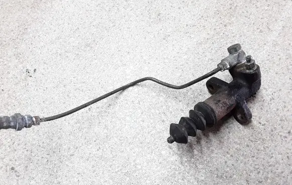 Clutch slave cylinder
