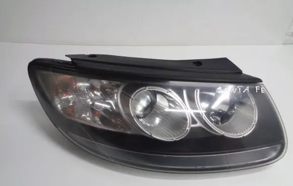 Hyundai Santa Fe Headlight/headlamp 92102-2BXXX