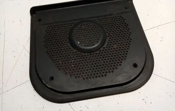 BMW 6 E63 E64 Subwoofer grill/trim 65136921703