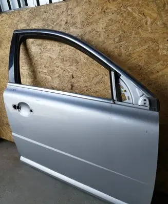 Volvo V70 Front door