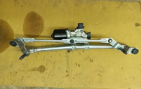 Renault Megane IV Front wiper linkage and motor 288005974R