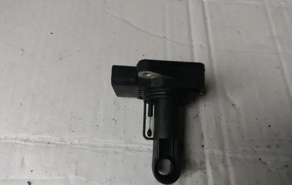 Toyota Avensis T250 Mass air flow meter 222040N010