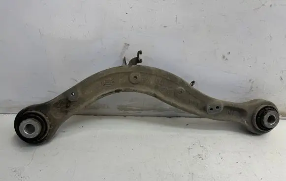 Land Rover Discovery 5 Rear upper control arm/wishbone CPLA5501B