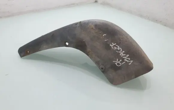Chrysler Voyager Front mudguard 
