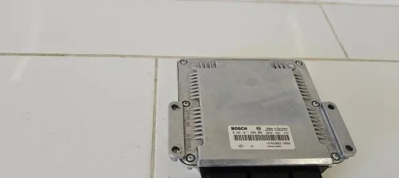 Volvo S40, V40 Engine control unit/module 8200319960 8200319969 0281011609