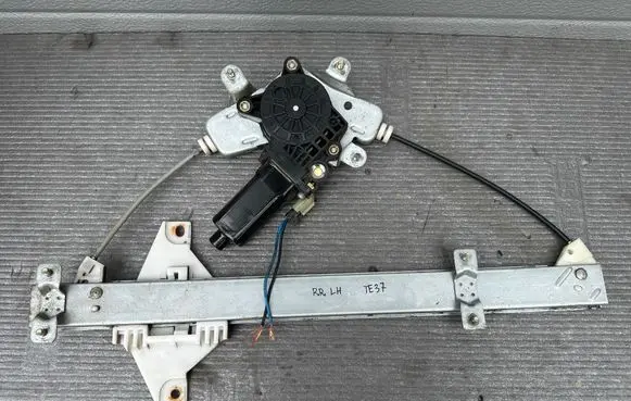 Hyundai Terracan Rear door window regulator with motor 83403H1000