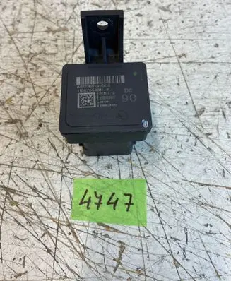 Renault Master III Glow plug pre-heat relay A622900130 110675590R 000636632