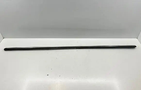 Mercedes-Benz W123 Fender trim (molding)