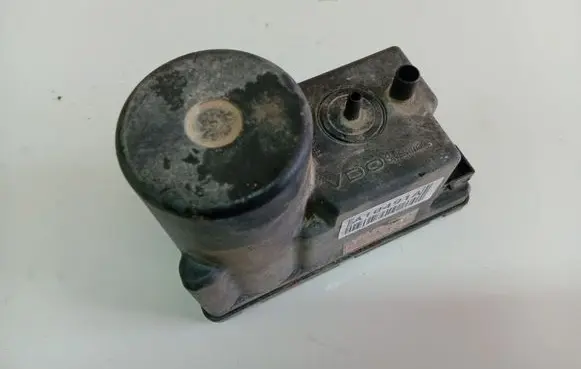 Audi A4 S4 B5 8D Vacuum pump 4A0862257A