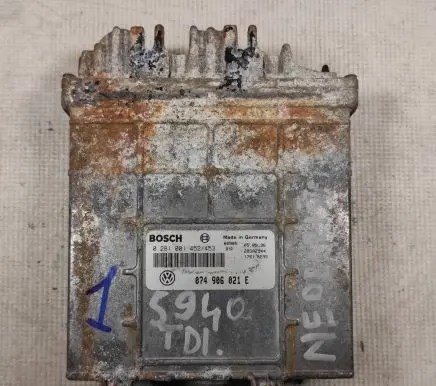 Volkswagen II LT Engine control unit/module 074906021E 28SA2944 0281001452