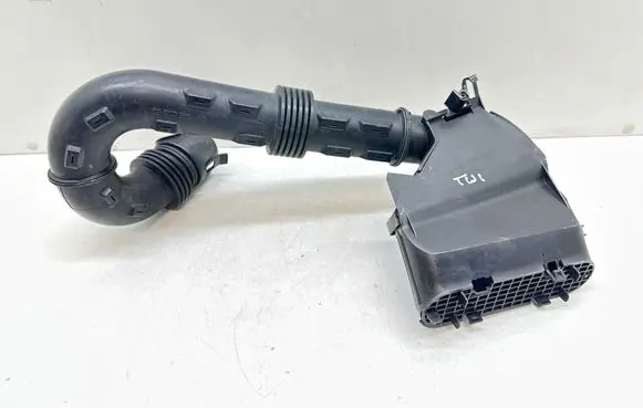 Renault Twingo II Air intake duct part 8200549317