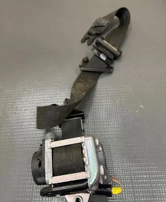 Volvo S60 Front seatbelt 616155800 012R0000