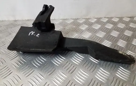 Fender foam support/seal
