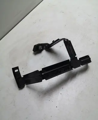 Chevrolet Camaro Battery bracket 84059666