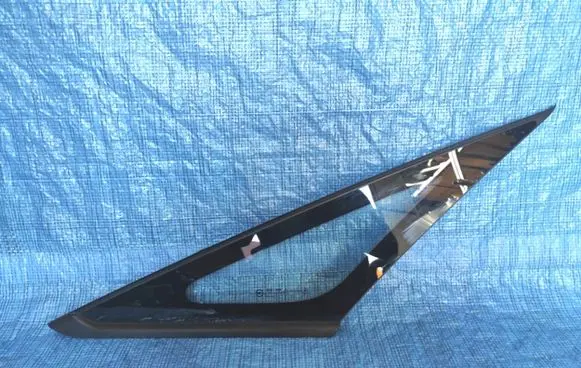 KIA Carens III Rear side window DOT736AS2M32