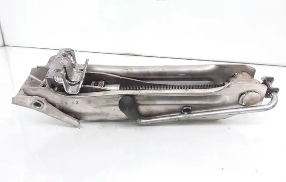Audi A4 S4 B7 8E 8H Lift Jack 8L0011031A