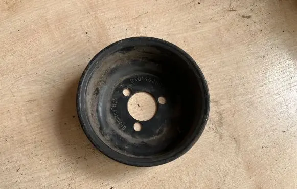 Volkswagen Caddy Power steering pump pulley 030145269A
