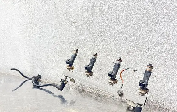 Opel Astra J Fuel injectors set 0280151258 08193 55572731