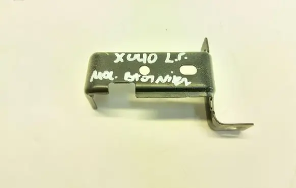 Volvo XC40 Fender mounting bracket 31469374JLK01