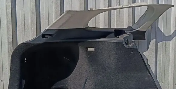 Toyota Avensis T270 Other trunk/boot trim element 64740-05070-C2