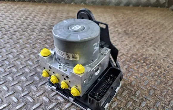 Volkswagen Tiguan ABS Pump 5Q0614517GB