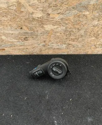 Volkswagen Touareg I Light switch 7L6858903AA