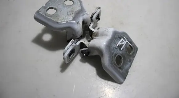 Rear door hinge set