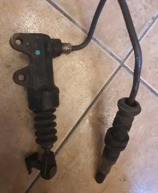 Master brake cylinder