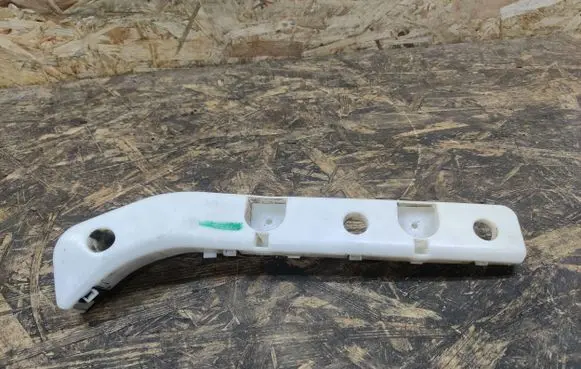 Nissan Tiida C11 Rear bumper mounting bracket 85226EM30A