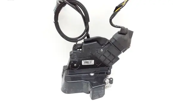 Volvo C30 Front door lock 30799302