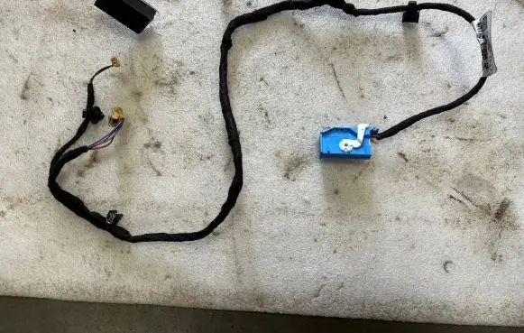 Audi Q7 4M Front door wiring loom 4M0971036AF 4M0971036
