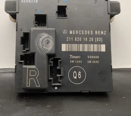 Mercedes-Benz E W211 Door control unit/module A2118201626