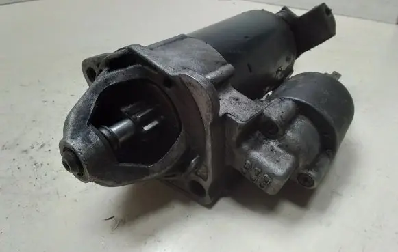 Audi A4 S4 B5 8D Starter motor 0001107068 058911023b 7702721362