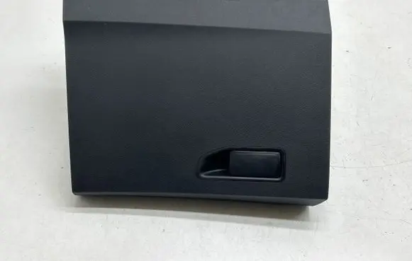 Peugeot 5008 II Glove box set E0323036