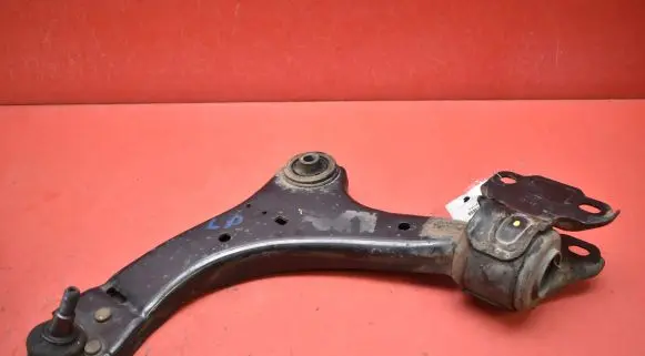 Volvo V60 Front control arm VOLVO