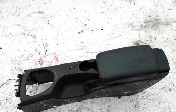 Nissan Qashqai Armrest 96910jd000