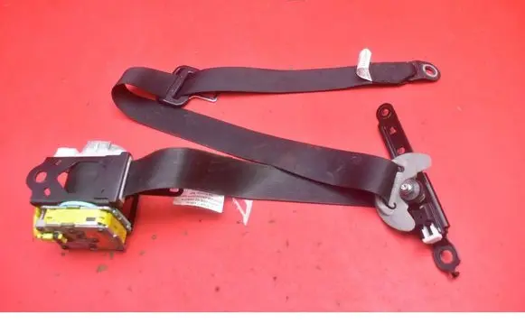 Toyota Corolla Verso E110 Front seatbelt 73220-0F053