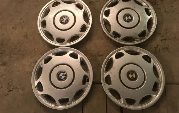 BMW 3 E36 R15 wheel hub/cap/trim 
