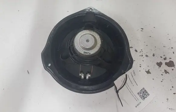 Mercedes-Benz C W204 Front door speaker 2048201902 970498