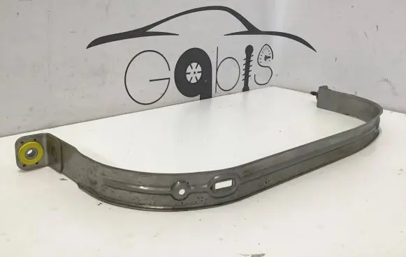 Fuel tank mounting bracket