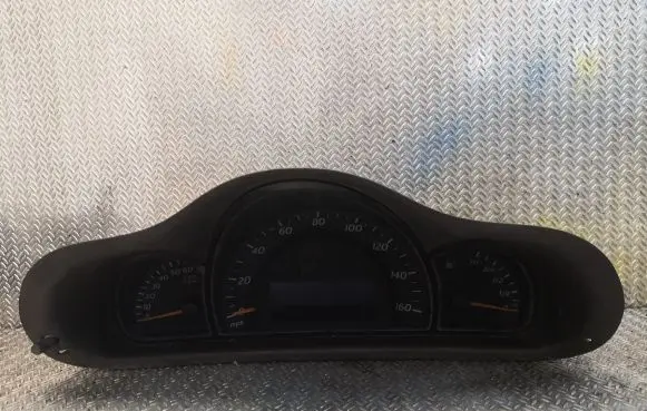 Mercedes-Benz C W203 Speedometer (instrument cluster) 2035401647