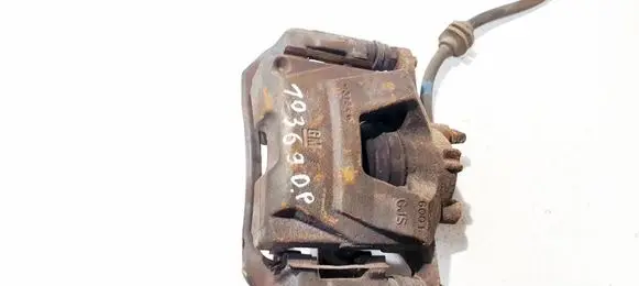 Chevrolet Cruze Front brake caliper