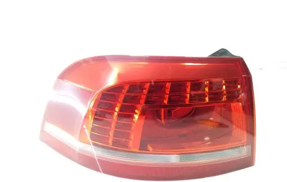 Volkswagen PASSAT B7 Rear/tail lights 3AF945207B