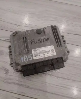 Ford Fusion Engine control unit/module ECU 0281011612